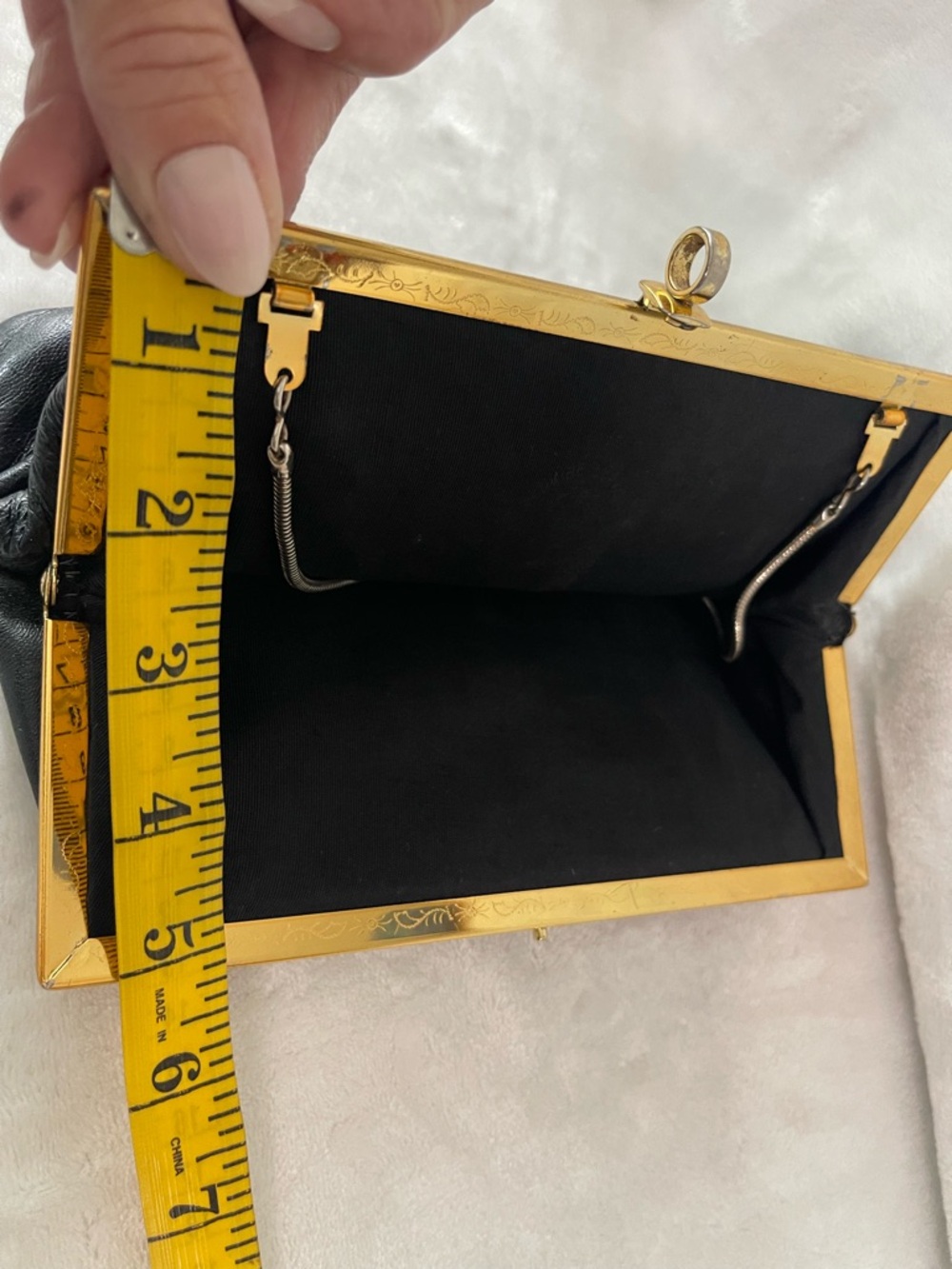 Vintage Etra Genuine leather black clutch hand bag purse gold with filigree - Picture 8 of 9
